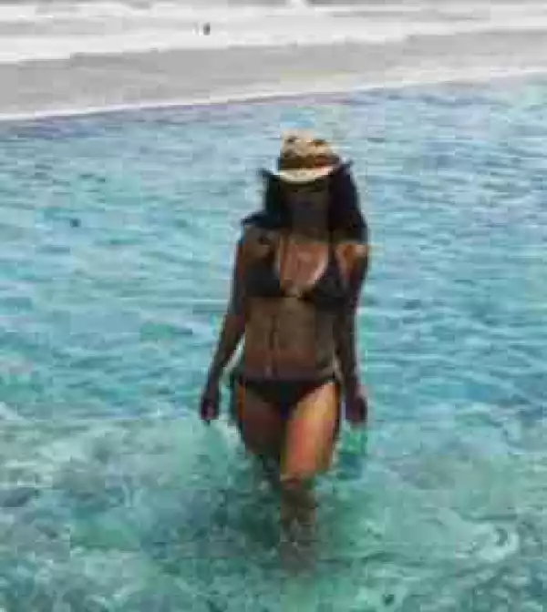 Check Out Kelly Khumalo’s Banging Bikini Bod